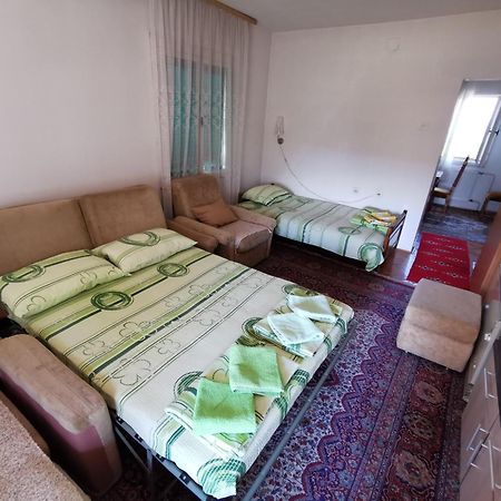 Apartments Domacinstvo Nikolic Valjevo Exterior foto