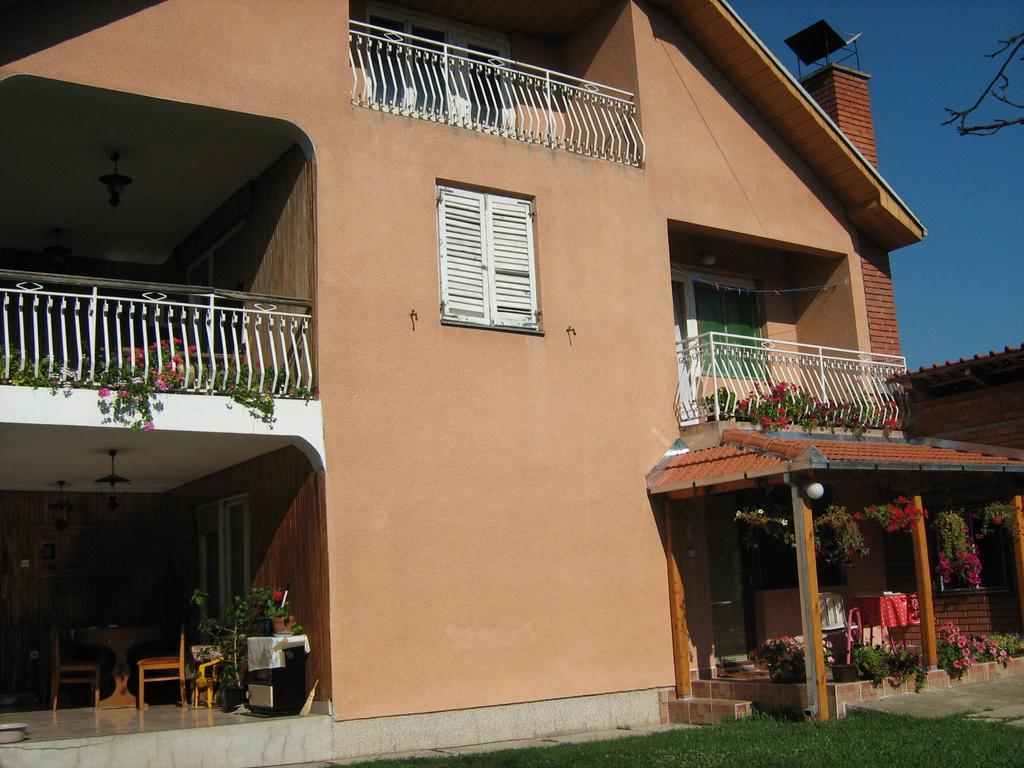 Apartments Domacinstvo Nikolic Valjevo Exterior foto